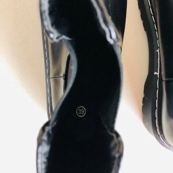 Black Platform Chelsea Boots - Picture 5 of 6